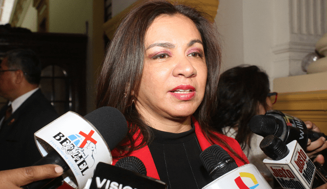 Marisol Espinoza descarta negociaciones sobre la vacancia contra PPK