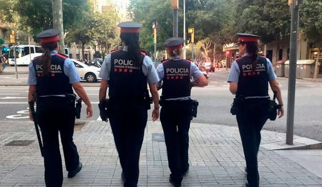 Las agentes investigadas pertenecen a los Mossos d'Esquadra, división de la policía catalana.