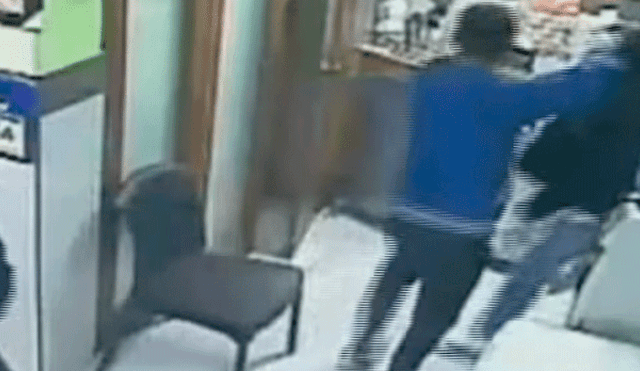 El Agustino: captan a médico enfrentando a delincuentes que intentaron robar su consultorio [VIDEO]