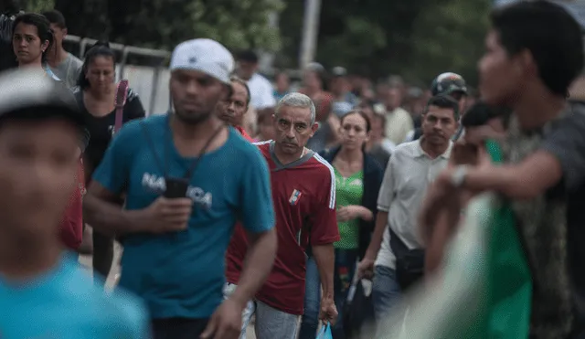Al día 50.000 venezolanos llegan a Colombia para abastecerse ante elecciones