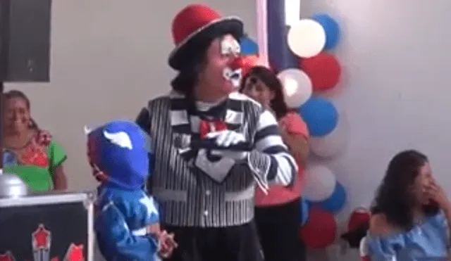 Facebook viral: niño 'trolea' a payaso que animaba su fiesta de cumpleaños [VIDEO]