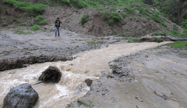 Huaicos bloquean carreteras Caraz-Pamparomás y lluvias torrenciales causan estragos en Cáceres del Perú