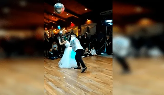 En Facebook, una chica preparó un baile sorpresa acompañada de su padre, quien impresionó por sus movimientos.