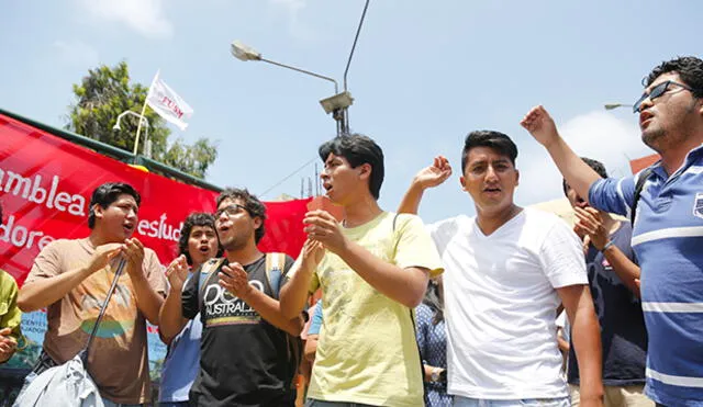 Alumnos de la Universidad Autónoma del Perú podrán terminar sus estudios | VIDEO