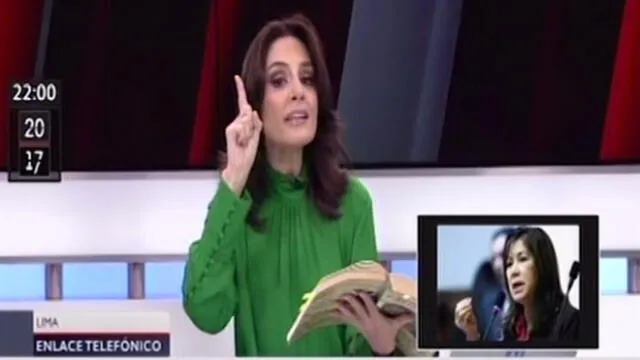 Mávila Huertas provoca la ira de Martha Chávez cuando lee la Constitución [VIDEO]