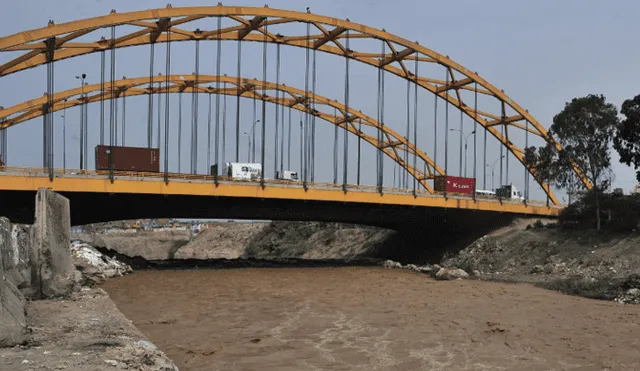 MML declara en emergencia Puente del Ejército ante posible crecida del río Rímac