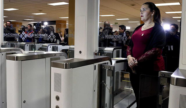 Ya funcionan las 18 puertas electrónicas en aeropuerto