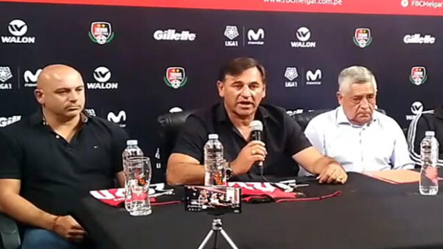 Carlos Bustos entrenador del Melgar