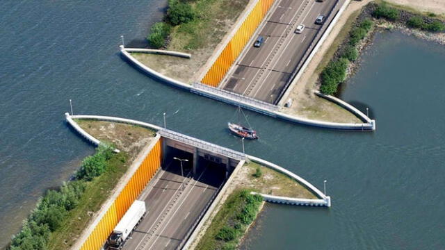 Acueducto en Holanda fue construido en 2002. Foto: Marcianos.