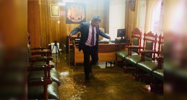 Arequipa: Lluvias inundan oficina de alcalde y provocan estragos en la ciudad [VIDEO]