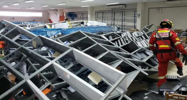 Moquegua: andamios de archivo municipal de Ilo colapsaron sobre tres personas [VIDEO]