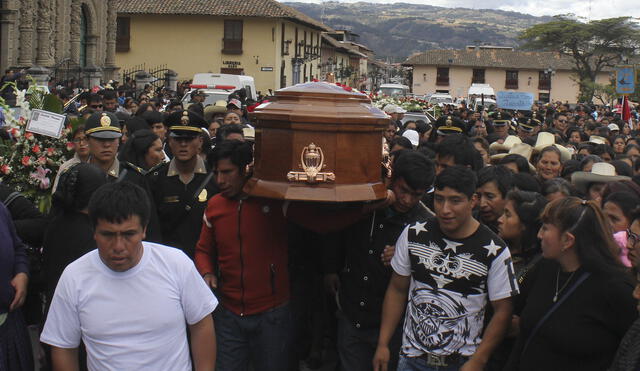 Multitud despide a Juanita Mendoza en Cajamarca