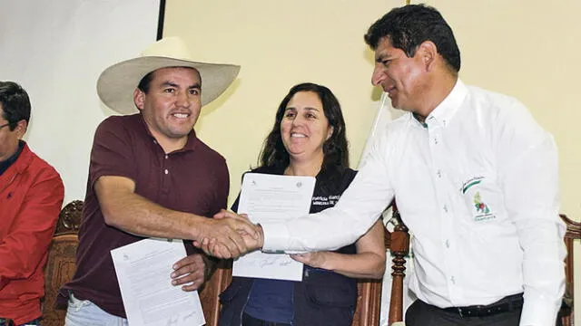 Ministra de Salud anuncia creación de Departamento Oncológico en Cajamarca