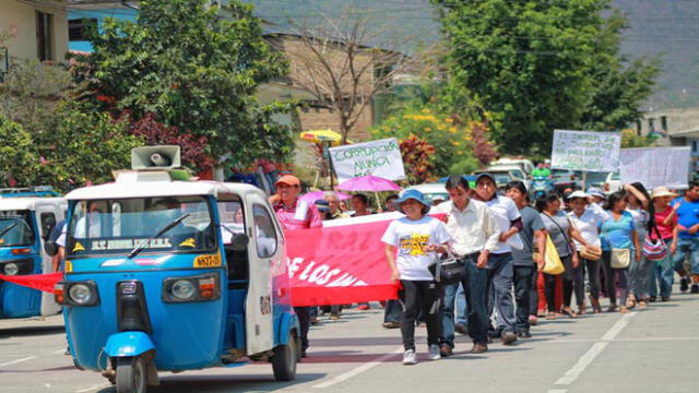 Cusco: pobladores de Echarati realizan plantón contra la corrupción  