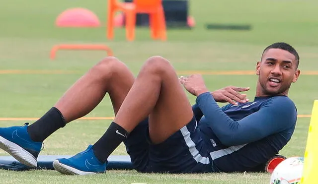 El volante renovó contrato con Alianza Lima hasta 2022. Foto: Prensa Alianza Lima