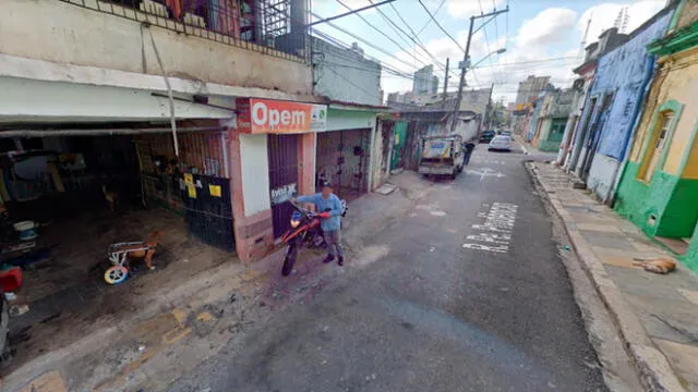 Desliza las imágenes para ver la cautivadora escena que logró registrar un joven en un barrio de Brasil. Foto: Google Maps