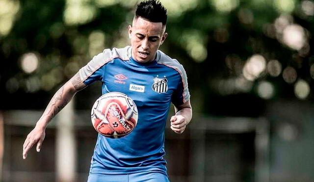 Santos acudió a FIFA para impedir que Cueva llegue a Pachuca. Foto: Difusión