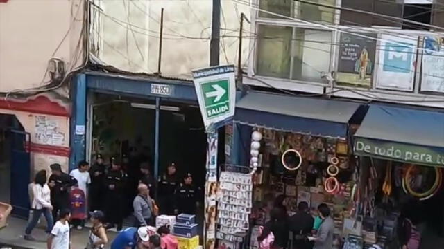 Operativo contra contrabando de cigarrillos en Lima