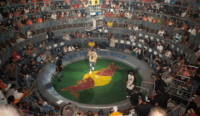 Un 02 de octubre del 2005, se celebró la primera Final Internacional de Batalla de los Gallos, en Puerto Rico.