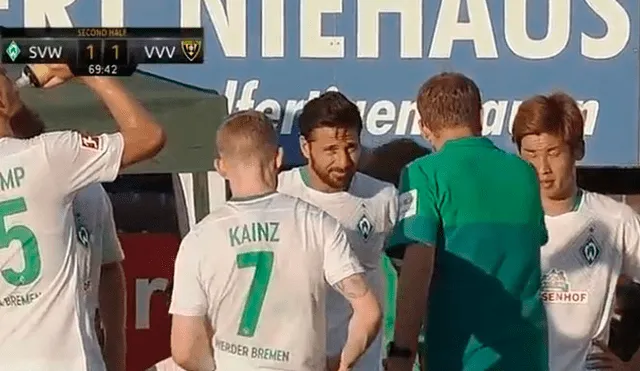 Claudio Pizarro, después de una temporada, volvió a jugar con el Werder Bremen