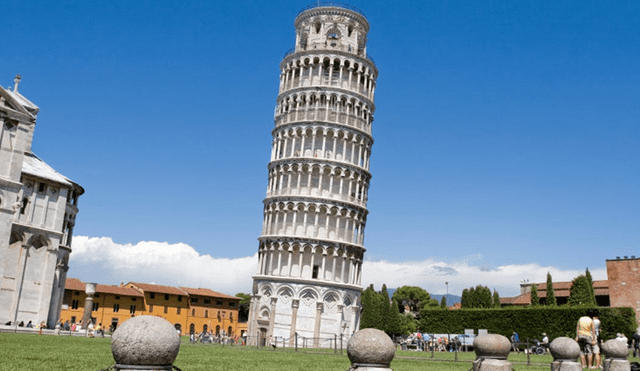 ¿Cuál es la razón por la que la Torre de Pisa se está enderezando?