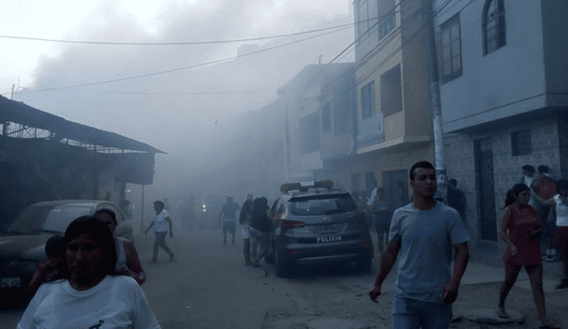 Rímac: Fábrica de zapatos se incendió cerca del mercado de Mariscal Castilla [VIDEO]