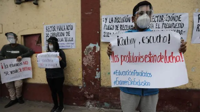 Alumnos de la Universidad Nacional Mayor de San Marcos realizan plantón en contra del examen de admisión virtual.  Créditos :Jorge Cerdan / La República.