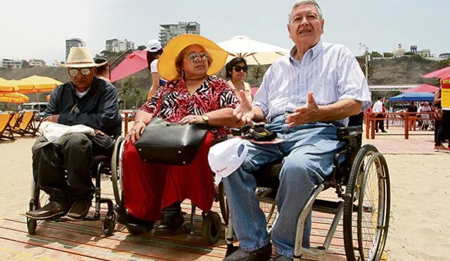 Personas con discapacidad cuentan las historias de discriminación.
