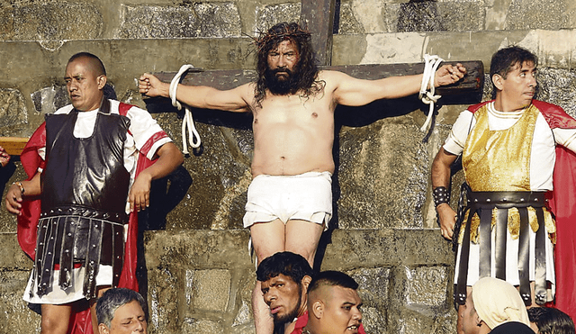 El Cristo Cholo y su incansable representación del Vía Crucis