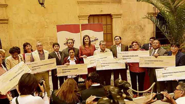 Gobierno Regional de Arequipa plantea pagar deuda social a más de ocho mil maestros