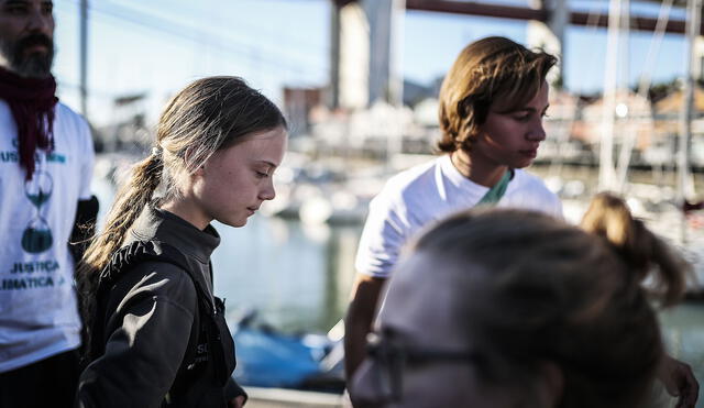 Greta Thunberg, la activista sueca convertida en un baluarte de defensa del medio ambiente, desembarcó este martes en Lisboa. Foto: AFP.