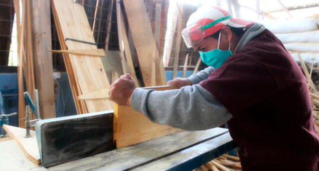 Cursos están dirigidos a pymes del rubro carpintería y muebles. Foto: captura Clarín.