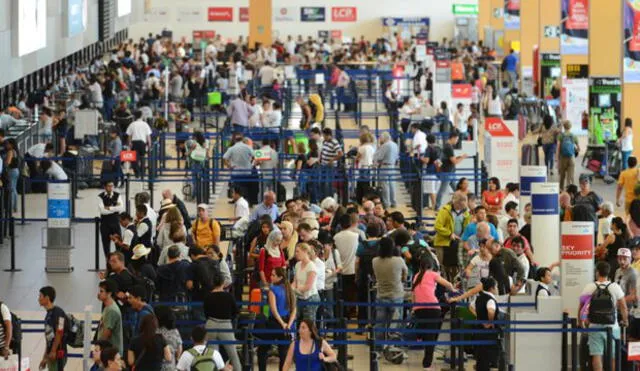 Nuevo sistema en aeropuertos del Perú permite conocer datos de los pasajeros anticipadamente