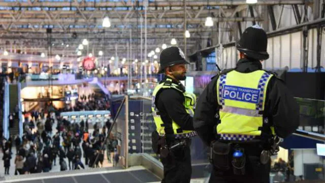 Alerta terrorista en Londres: hallan tres paquetes cargados de explosivos 