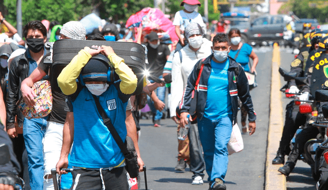 Piuranos inician caminata de retorno de 10 días.