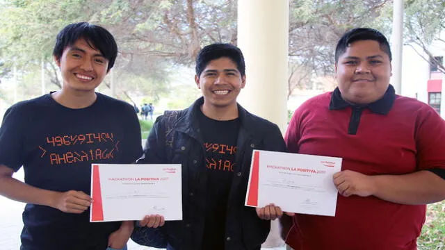 Estudiantes de la Universidad del Santa ganaron II Hackathon 