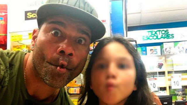 Carlos Barraza graba y 'trollea' a su hija por hace el 'Kiki challenge' [VIDEO]
