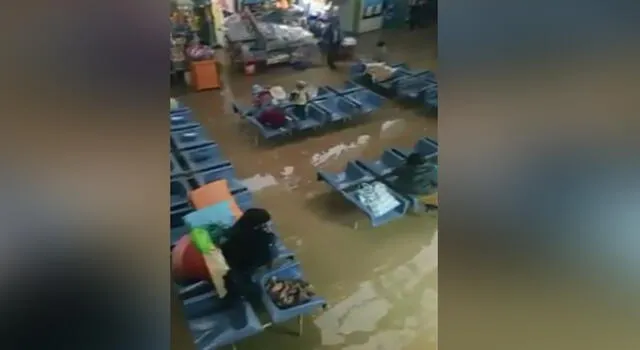 Puno: Lluvias torrenciales inundaron Terminal Terrestre en provincia de Melgar [VIDEO]