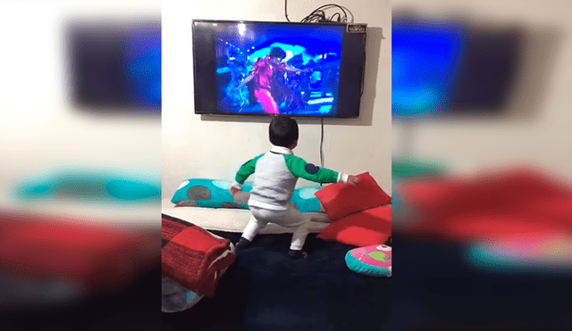Facebook viral: niño imita a Michael Jackson con sus pasos de baile al ritmo de 'Thriller' [VIDEO]