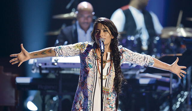 ESTADOS  UNIDOS  ///   Ana Tijoux performs on stage at the 57th Annual Grammy Awards in Los Angeles February 8, 2015. AFP PHOTO  / ROBYN BECK (Photo by ROBYN BECK / AFP)