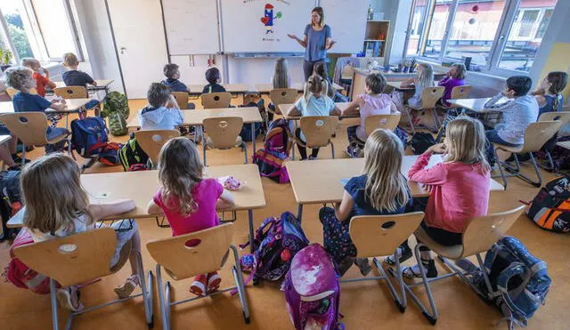 Las escuelas en Alemania reabrirán durante todo el mes de agosto en distintos estados. (Foto: AP)