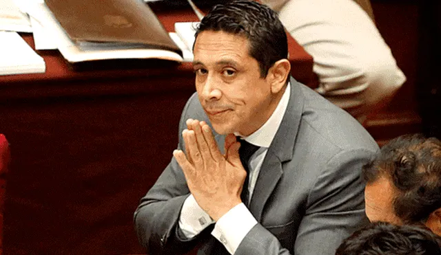 Miguel Castro presentó su renuncia a la bancada de Unidos por la República
