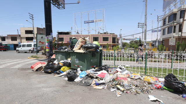 Malestar en Arequipa por basura acumulada en calles [VIDEO]