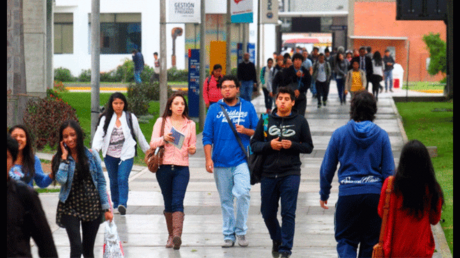 Sunedu exige trabajo de investigación y tesis para obtener grados y títulos.