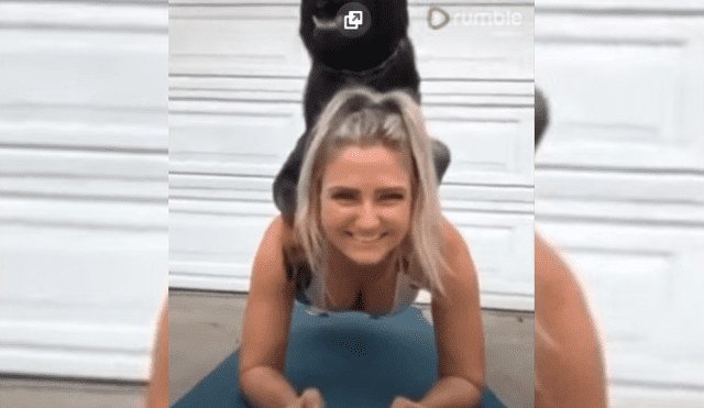 Video es viral en Facebook. Joven mostró cómo es que su perro la ayuda a cumplir su rutina de ejercicios diaria mientras pasa cuarentena en su casa.