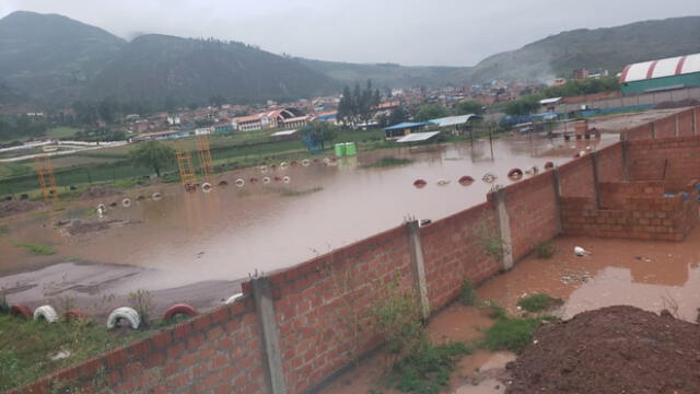 Desborde de río Huatanay en Cusco pone en aprietos a pobladores.
