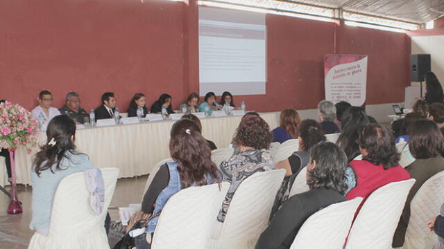 Autoridades de Lima Sur se comprometen a luchar contra la violencia de género