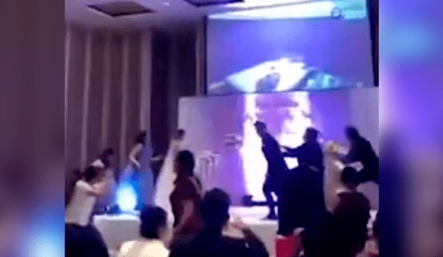 Hombre expone video de infidelidad de su novia en plena celebración de su boda 