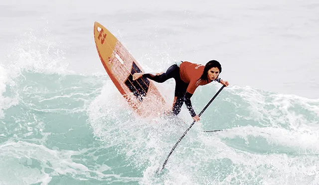 Vania Torres se quedó con la presea plateada de surf en la modalidad Stand Up Paddle en Lima 2019.