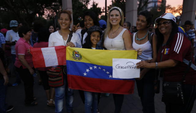 Venezolanos realizaron plantón de protesta contra gobierno de Nicolás Maduro
